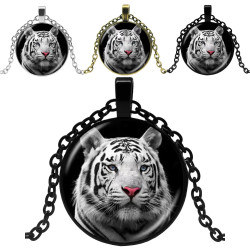 Halssmycke i glas med motiv [K15] - Vit Tiger